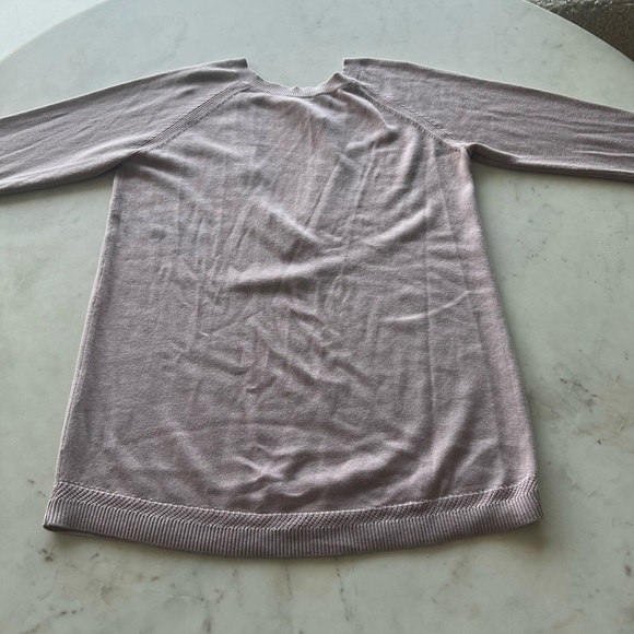 Lululemon - Picture 4 of 12